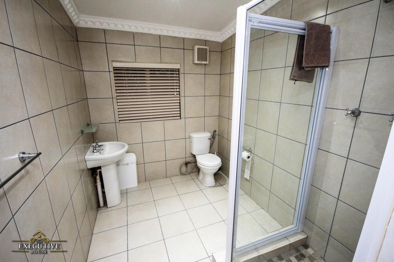 The Executive House Bed & Breakfast Newcastle